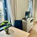 Poziom 4 - Prywatny Prysznic, Wspolne Wc * カトヴィツェ