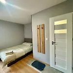 アパート Poziom 4 - Prywatny Prysznic, Wspolne Wc