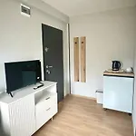 アパート Poziom 4 - Prywatny Prysznic, Wspolne Wc *