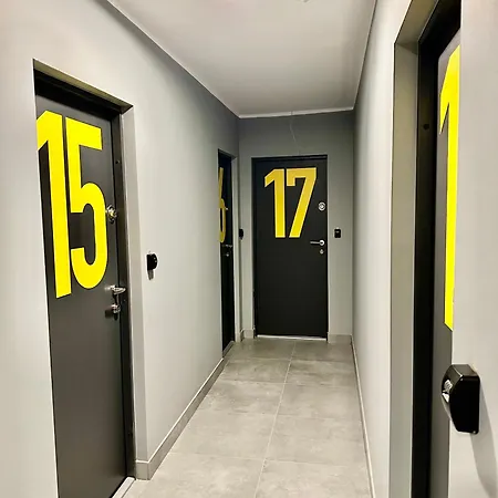 Poziom 4, Prywatna Lazienka, Wspolna Toaleta, Free Wi-fi, Free Parking 아파트 카토비체