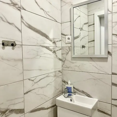 Poziom 4 *