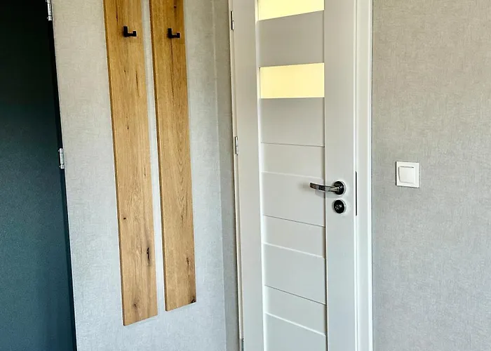 Poziom 4 - Prywatny Prysznic, Wspolne Wc Katowice