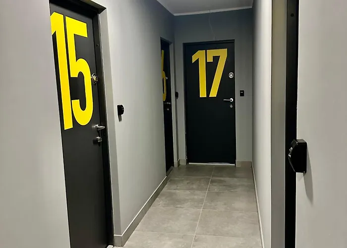 Poziom 4 - Prywatny Prysznic, Wspolne Wc * קטוביץ