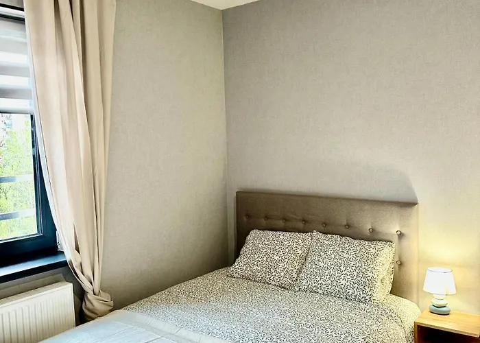 Poziom 4 - Prywatny Prysznic, Wspolne Wc Katowice