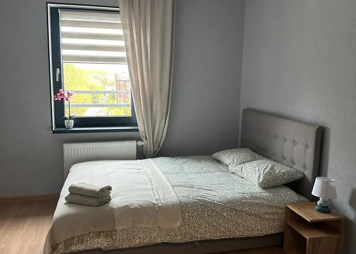 Appartamento Poziom 4 - Prywatny Prysznic, Wspolne Wc