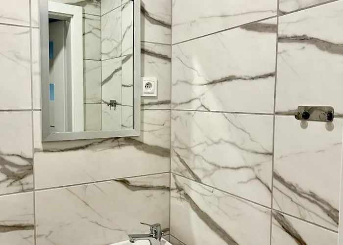 Appartamento Poziom 4 - Prywatny Prysznic, Wspolne Wc Katowice