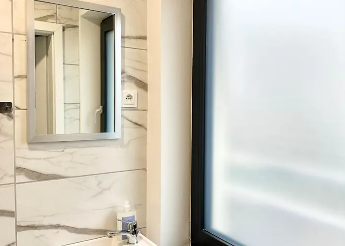 Poziom 4 - Prywatny Prysznic, Wspolne Wc דירה *