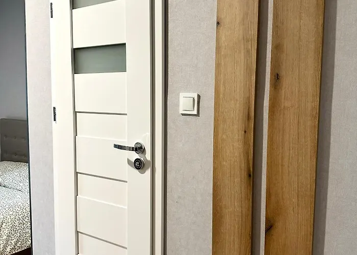 Poziom 4 - Prywatny Prysznic, Wspolne Wc Katowice