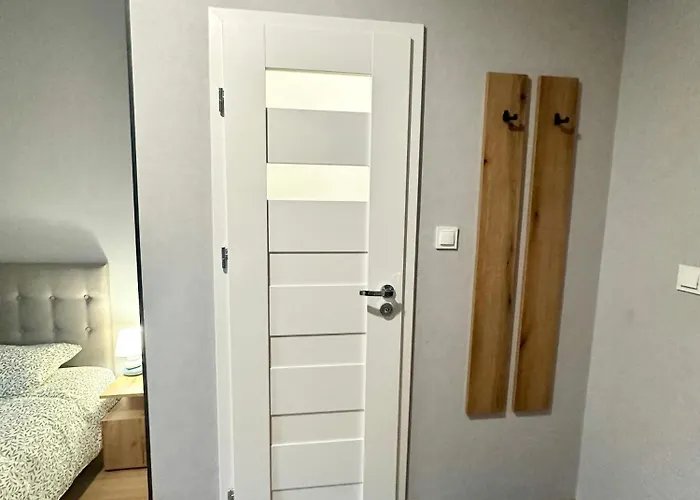 Appartamento Poziom 4 - Prywatny Prysznic, Wspolne Wc